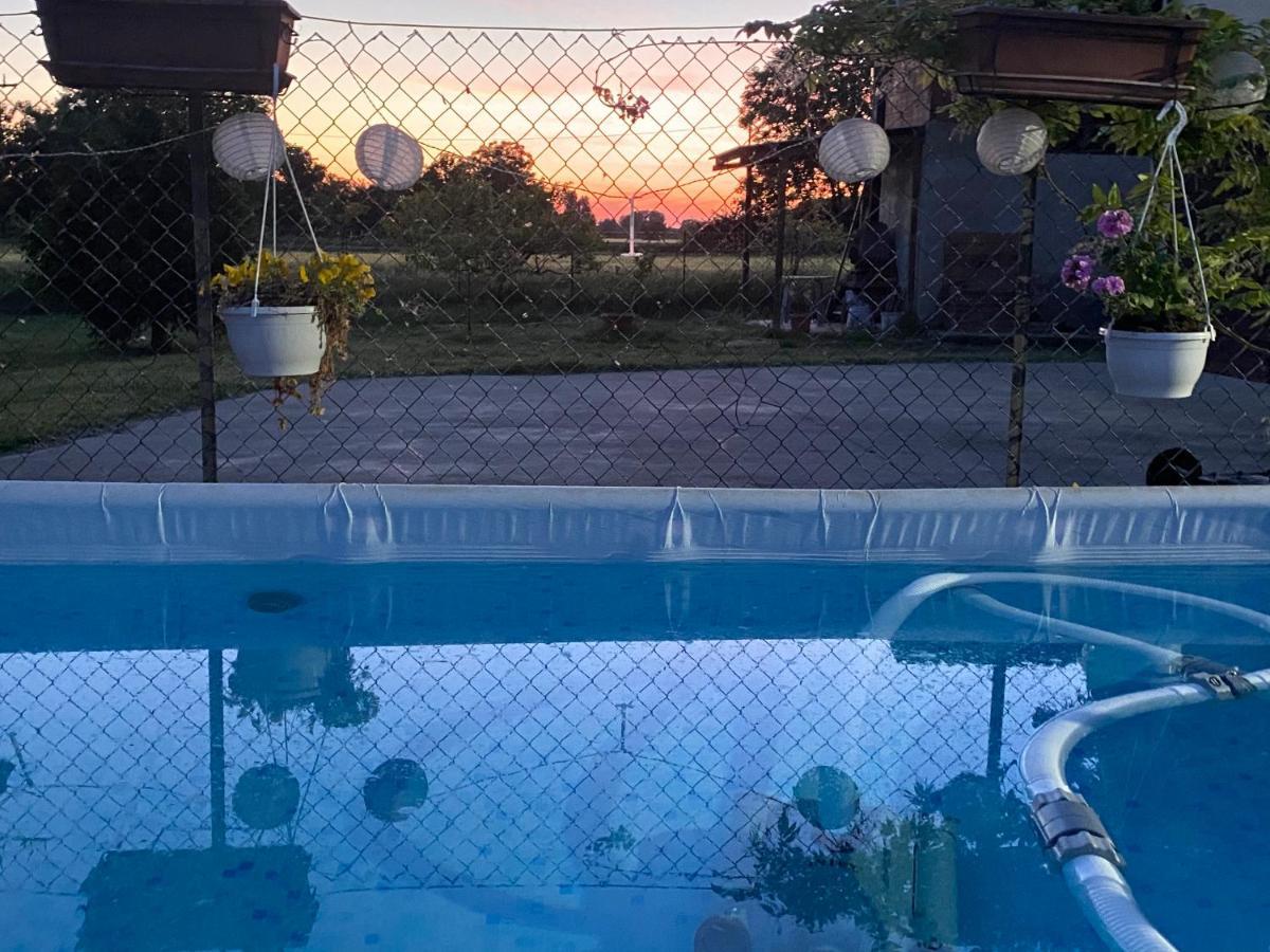 B&B Happiness In The Country Брешело Екстериор снимка